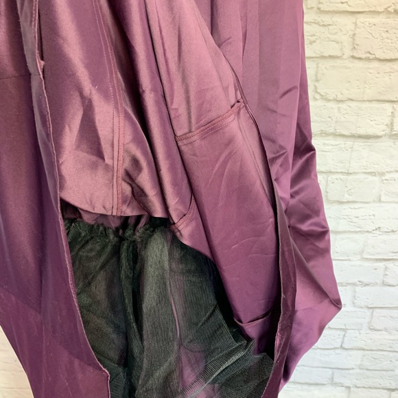 David’s Bridal Satin One Shoulder Plum Gown NWT 16 - Picture 5 of 8